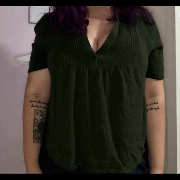 dark green flowy top - Picture 5 of 5